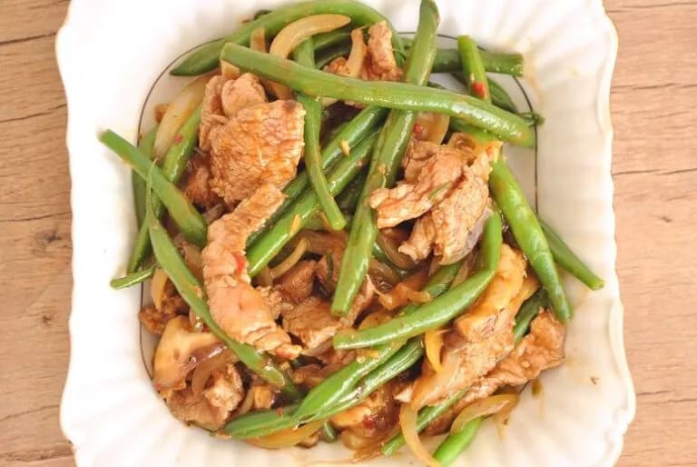 Wołowina w sosie ostrygowym – szybki przepis na pyszne danie