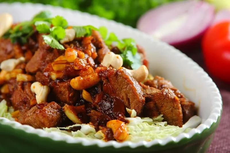 Wyjątkowe przepisy na wołowinę orientalną, które zachwycą smakiem