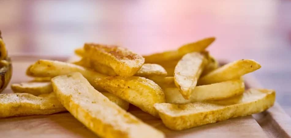 Ile się robi frytki w piekarniku? Sprawdź idealny czas pieczenia