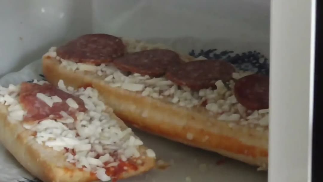 Szybka i łatwa zapiekanka z mikrofali - przepisy na każdą okazję