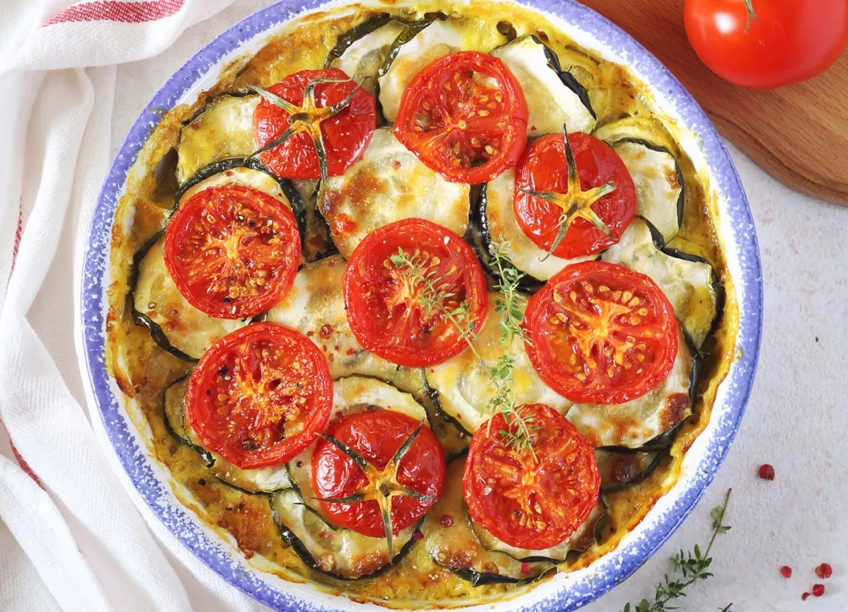 Pyszna zapiekanka z cukinii i pomidorów - prosty przepis na obiad