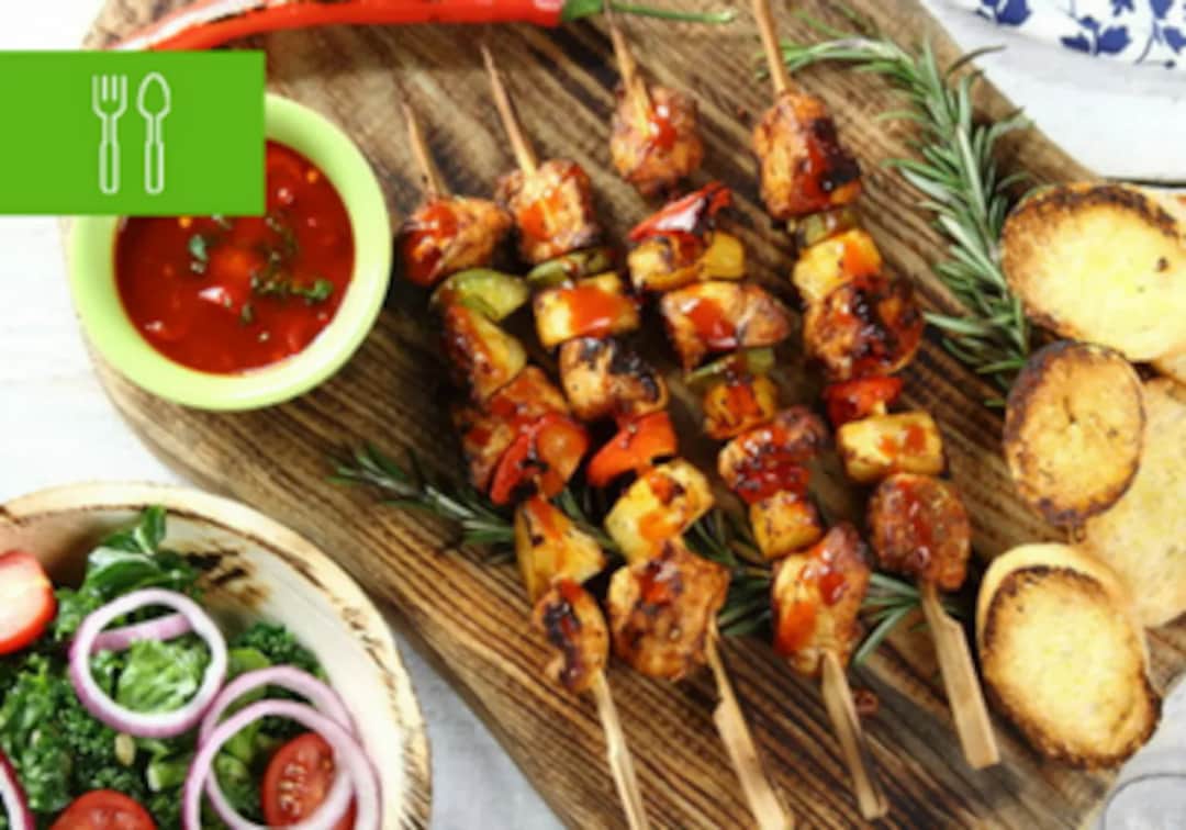 Szaszłyki drobiowe z grilla – pyszne przepisy, które zachwycą gości