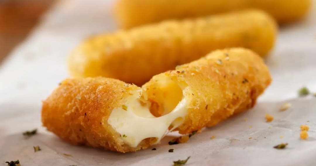 Jaki ser do burgera drwala? Odkryj najlepsze smaki i połączenia