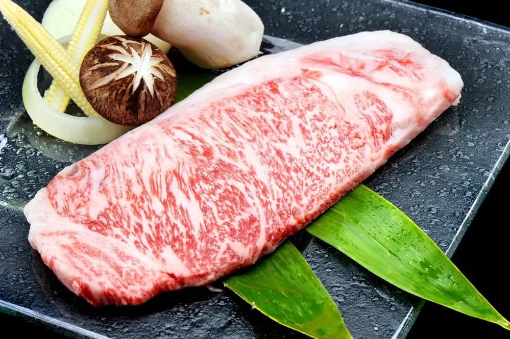 Japońska wołowina: Poznaj sekrety wyjątkowego mięsa Wagyu